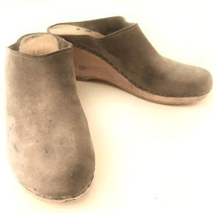 No.6 New School Clog on Wedge in Gray (almost a sage gray)